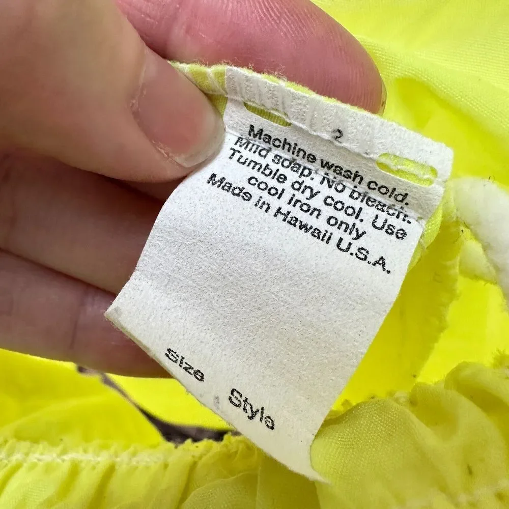 Vintage Shorts Mens L‎ Neon Yellow Elastic Athleisure Volleyball Hawaii USA made